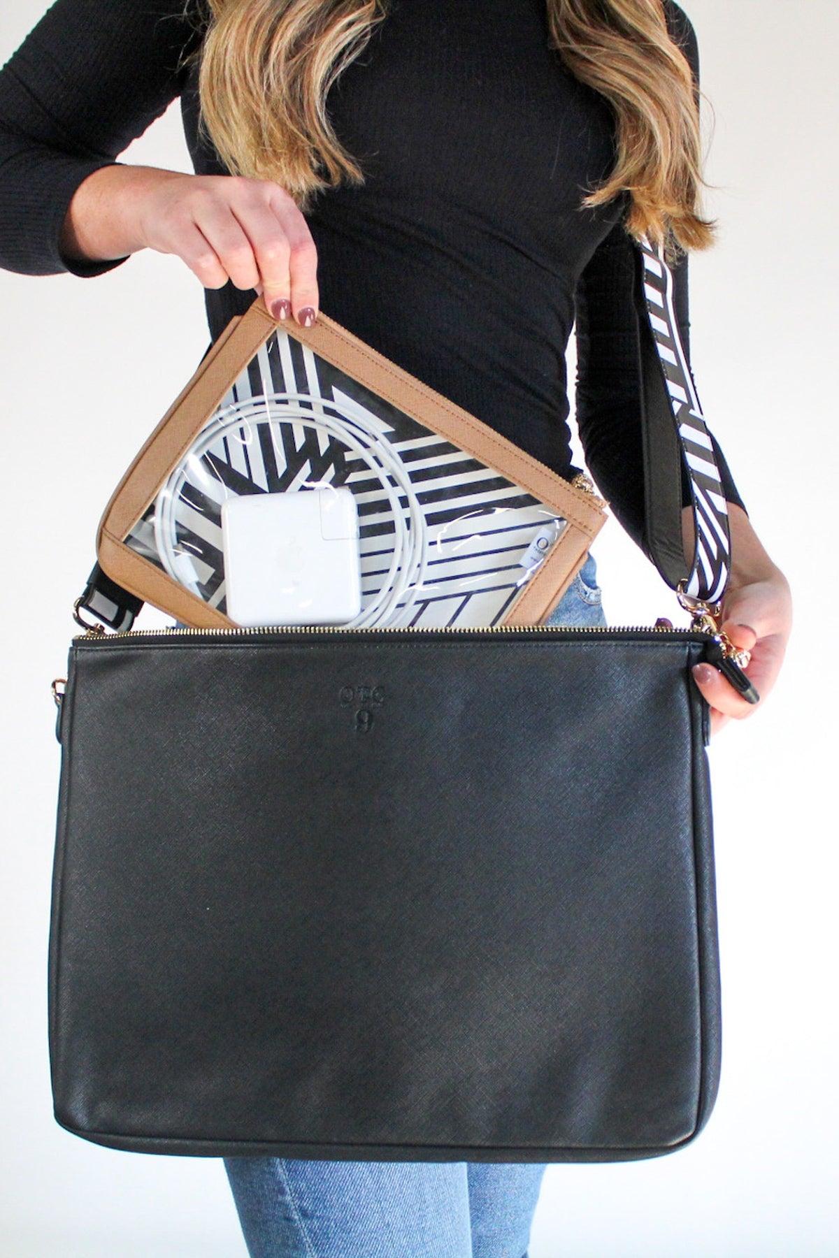 #9 Black Padded Crossbody Techie